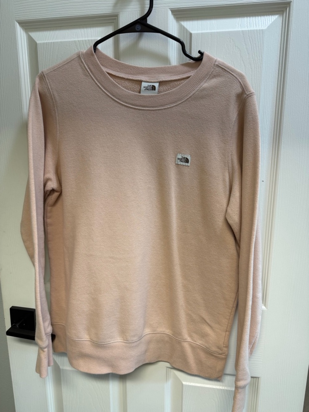 The North Face Women's Crewneck Sweatshirt in Blush Pink